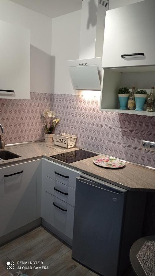 Maly Apartamencik Teo Rewal Exterior foto